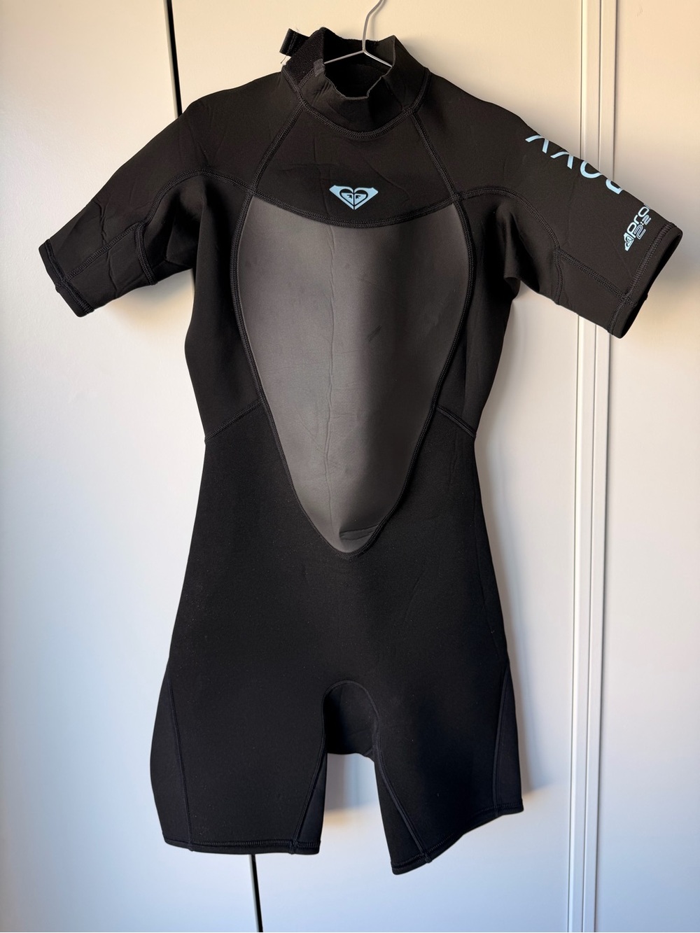 Roxy Black Shorty 2mm Wetsuit Size 4
